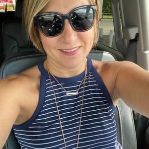 Meet your Posher, Julie